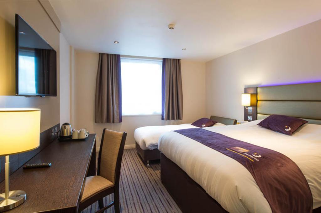 Premier Inn Merthyr Tydfil Dış mekan fotoğraf