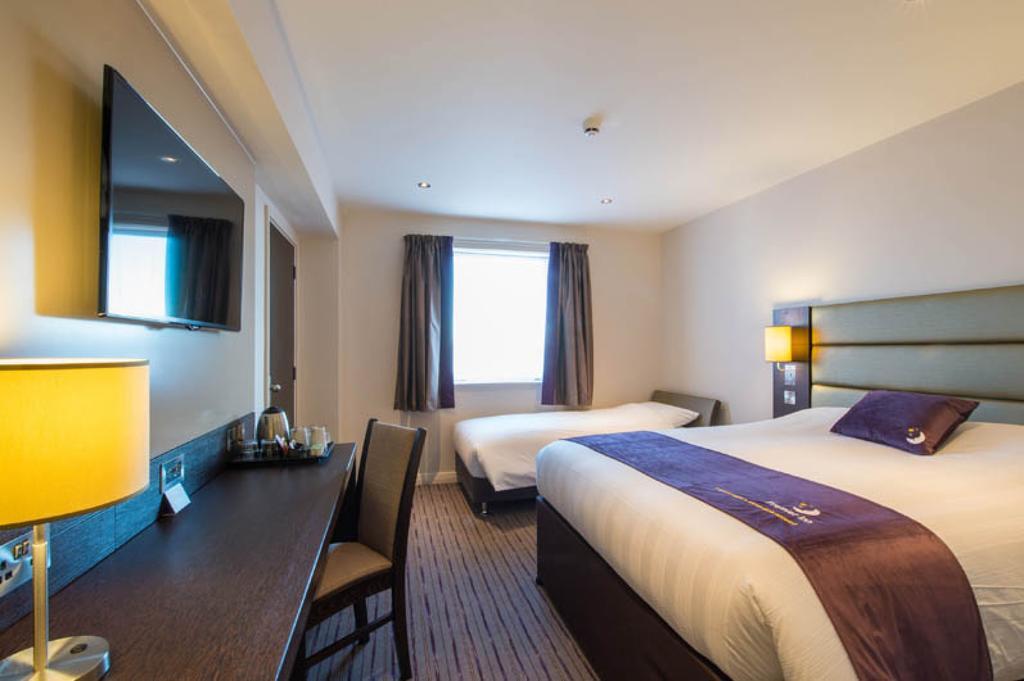 Premier Inn Merthyr Tydfil Dış mekan fotoğraf