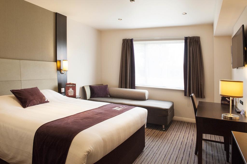 Premier Inn Merthyr Tydfil Dış mekan fotoğraf