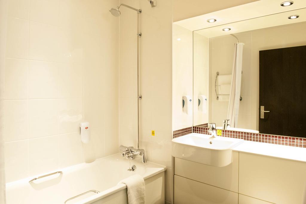 Premier Inn Merthyr Tydfil Dış mekan fotoğraf