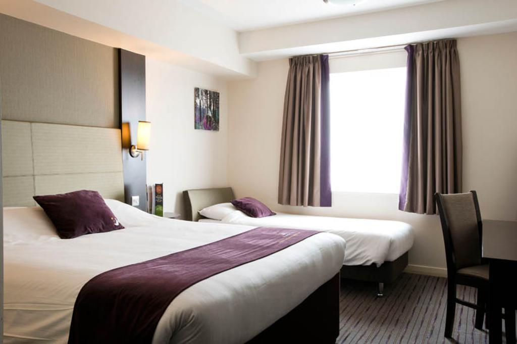 Premier Inn Merthyr Tydfil Dış mekan fotoğraf