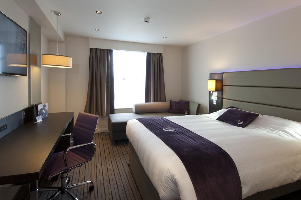 Premier Inn Merthyr Tydfil Dış mekan fotoğraf
