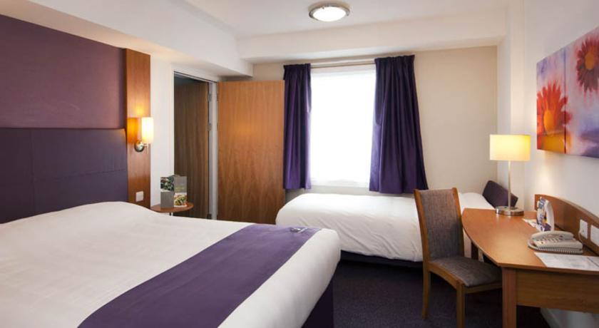 Premier Inn Merthyr Tydfil Dış mekan fotoğraf
