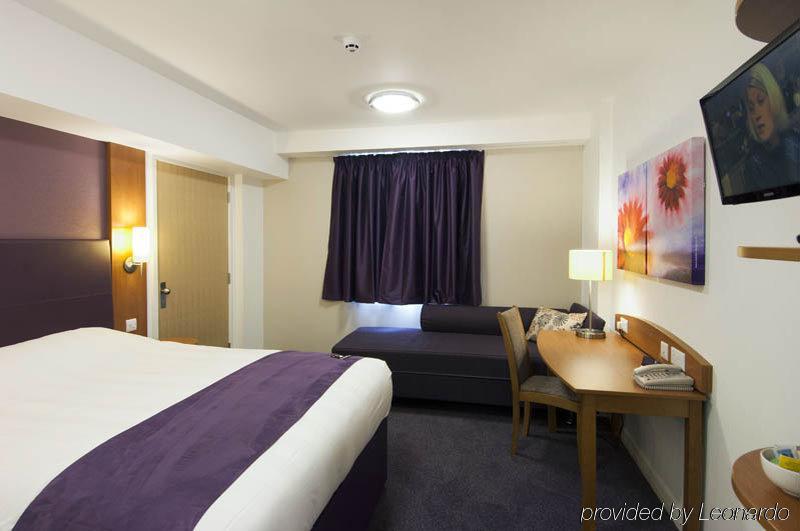 Premier Inn Merthyr Tydfil Dış mekan fotoğraf